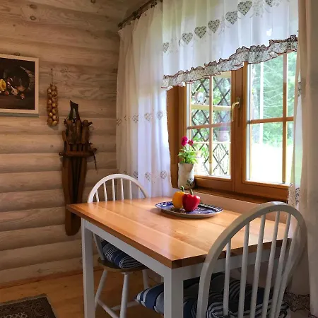 Sea Whisper Cottage *